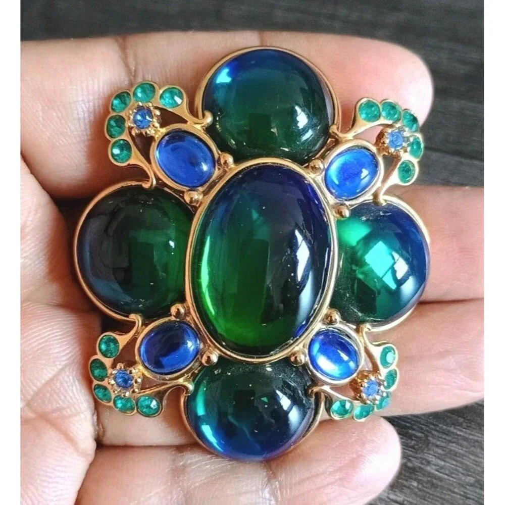 Joan Rivers Maltese Cross Blue Breen Cabochon Rhinestone Vintag Gold Tone Brooch